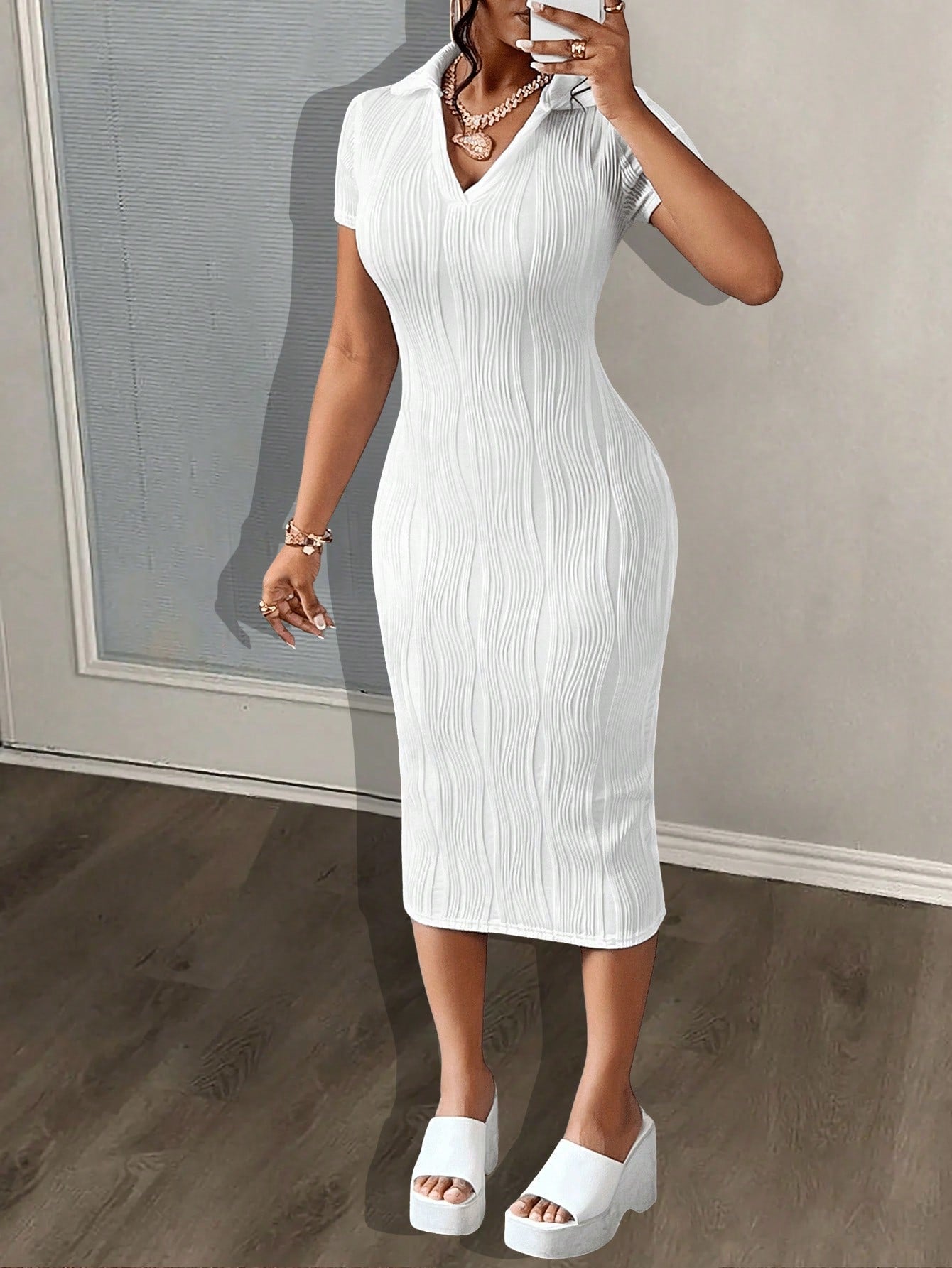 Slaydiva Summer Casual Elegant Simple Basic Model New Lapel V-Neck Short-Sleeved Slim Long Skirt White Wavy Knitted Fabric Women'S Dress,White Graduation Dress,Summer Dresses for Women